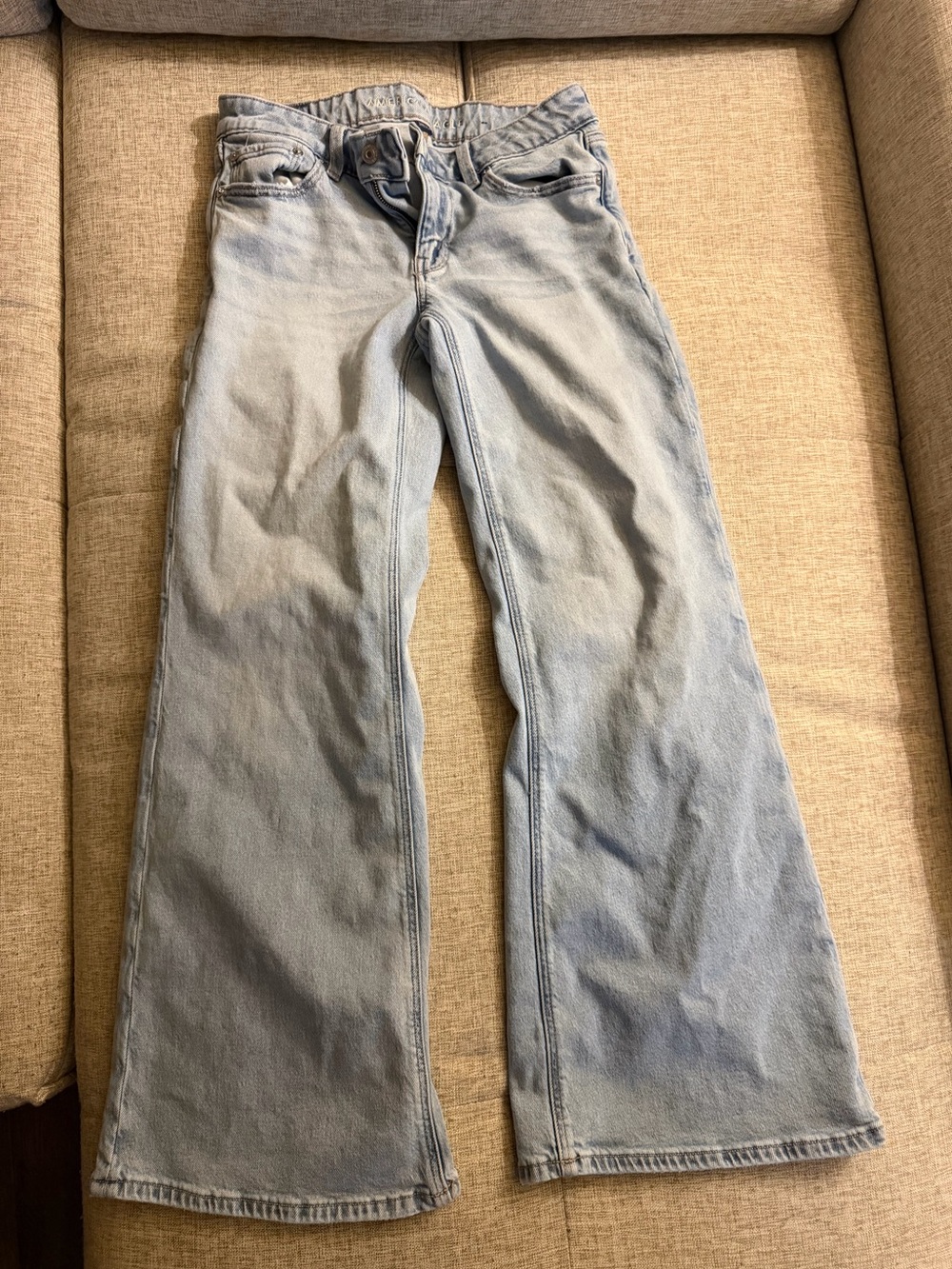 American Eagle Light Wash Women's Flare Jeans